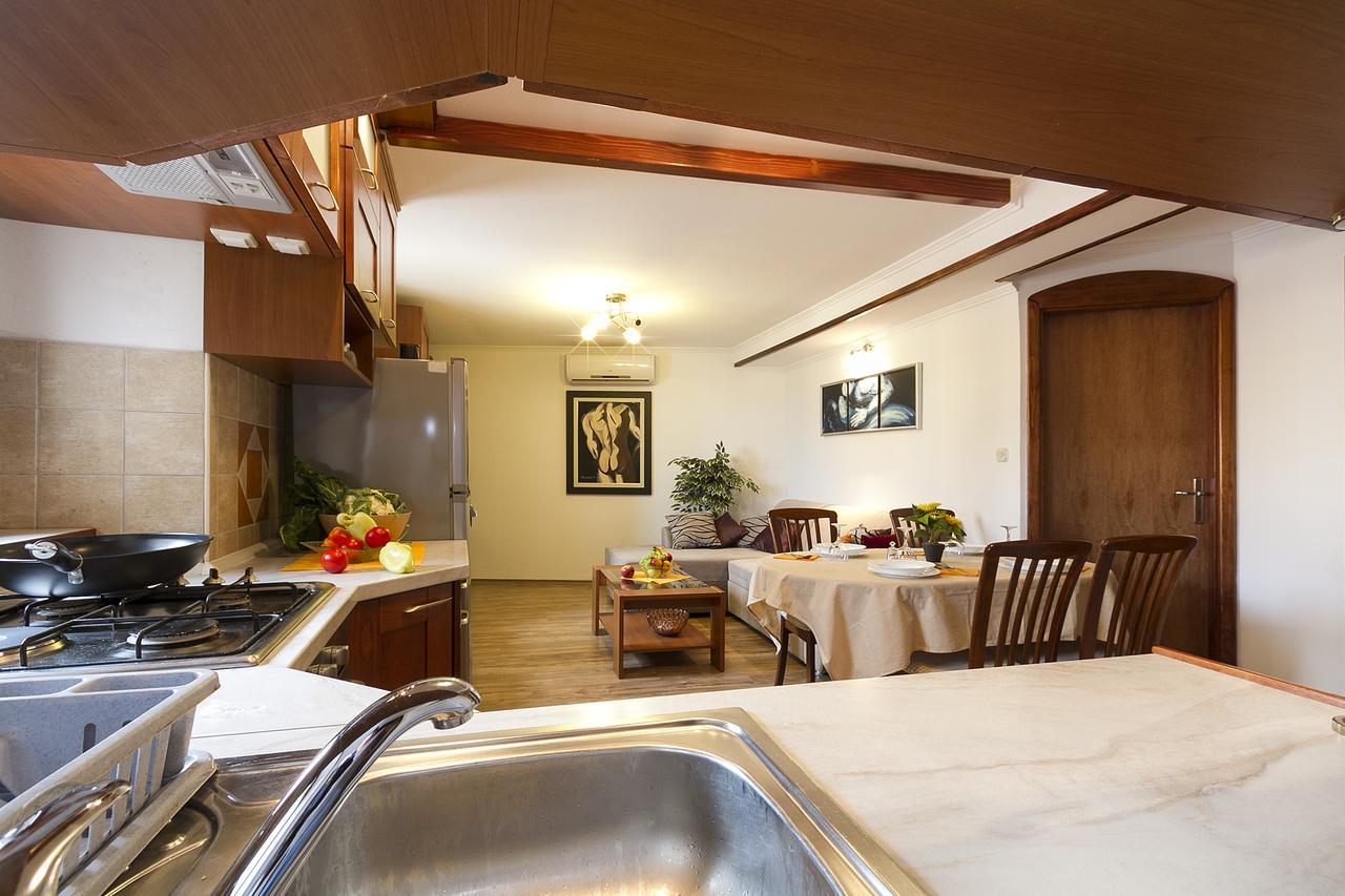 Apartment Nino Rovinj Quarto foto